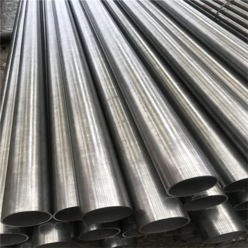 In che modo il tubo senza saldatura estruso in acciaio inossidabile 06Cr17Ni12Mo2 soddisfa i severi requisiti industriali?